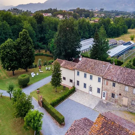 In Gragnano Near Lucca Town Porcari