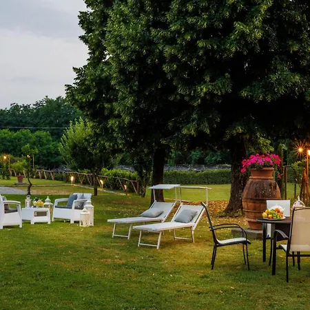 In Gragnano Near Lucca Town Villa