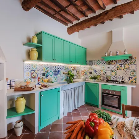 In Gragnano Near Lucca Town Villa *