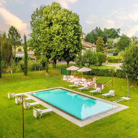 In Gragnano Near Lucca Town *