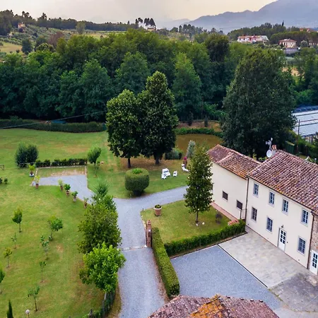 In Gragnano Near Lucca Town *