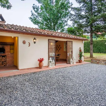 In Gragnano Near Lucca Town *
