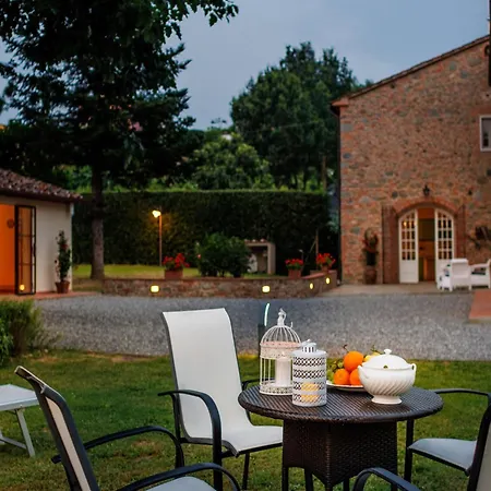 In Gragnano Near Lucca Town *